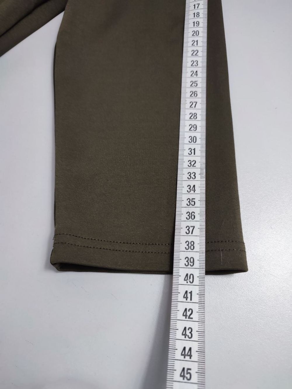 Платье Shani лаконичное 42 размер