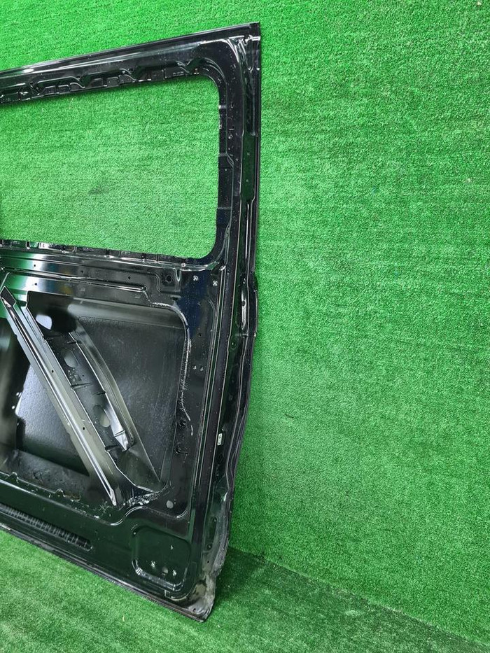 Дверь сдвижная левая Mercedes V W447 (2014-н.в.)