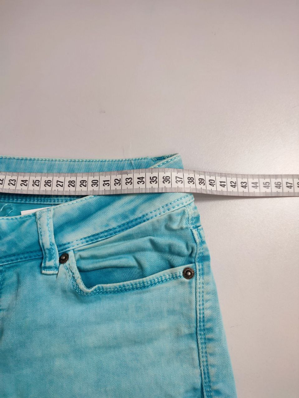 Джинсы Fishbone светлые 44 размер