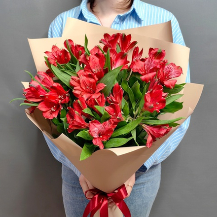 Букет из 7 альстромерий