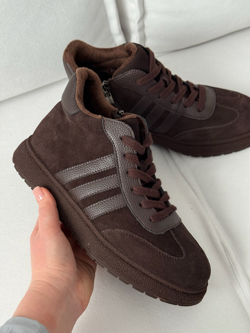 Кеды из натуральной замши