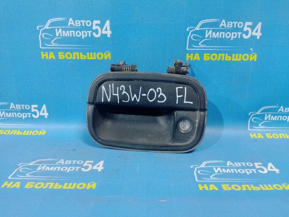 Ручка двери задней левой внешняя MITSUBISHI CHARIOT 1991-1997