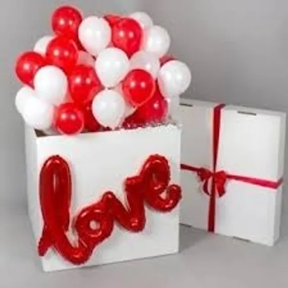 Коробка с 30 шарами на 14 февраля
