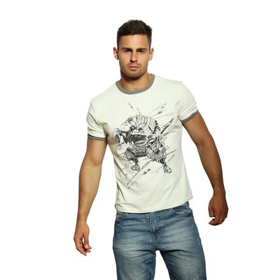 Светло-бежевая мужская футболка с принтом в виде самурая (Размер: XXL) (Цвет: бежевый)