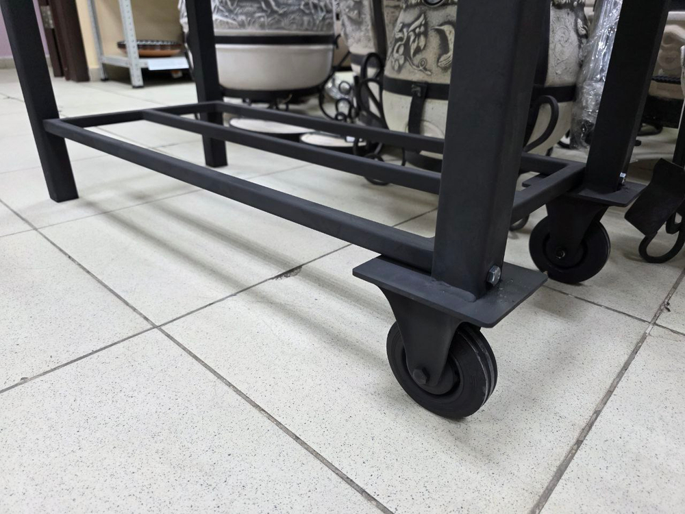 мангал купить в Казани и выбираете мангал 5 мм, обратите внимание на мангал Пикник Гриль Макс: это мангал в наличии Казань, мангал от производителя, мангал с крышкой гриль, мангал гриль с термометром, мангал с термодатчиком, мангал с зольником, мангал с заслонками для тяги, мангал на колесах, мангал с полкой и мангал с дровницей. Такой формат подходит как мангал для дачи, мангал для дома, мангал для беседки, мангал для шашлыка и мангал под решетку, а глубина 15 см удобна для угля и стабильного жара. В магазине можно докупить решетку для мангала из нержавейки 5 мм под размер 90x40, решетку гриль для мангала, шампуры купить в Казани, совок и кочергу, казан купить в Казани (казан чугунный или казан афганский) и приспособление под казан; доступна доставка мангала по Казани и мангал с доставкой в Казани, а также отправка по России транспортной компанией.