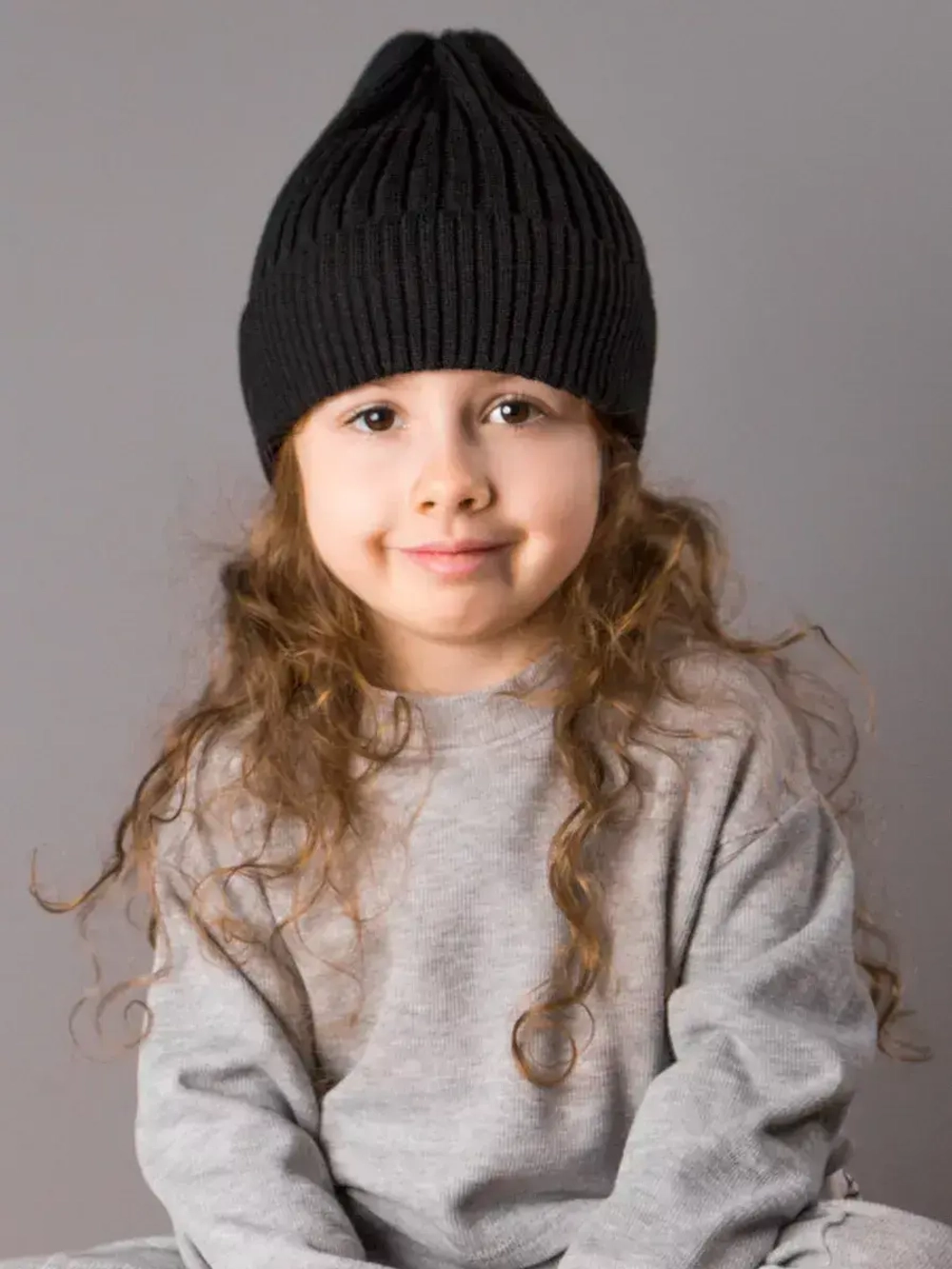 Шапка для девочки осенняя вязаная