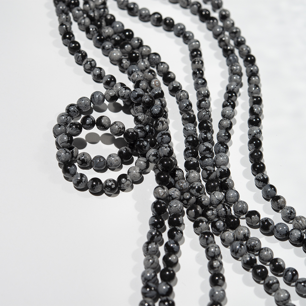 Снежный обсидиан натуральный, категория A, бусины в форме шара 6,8мм