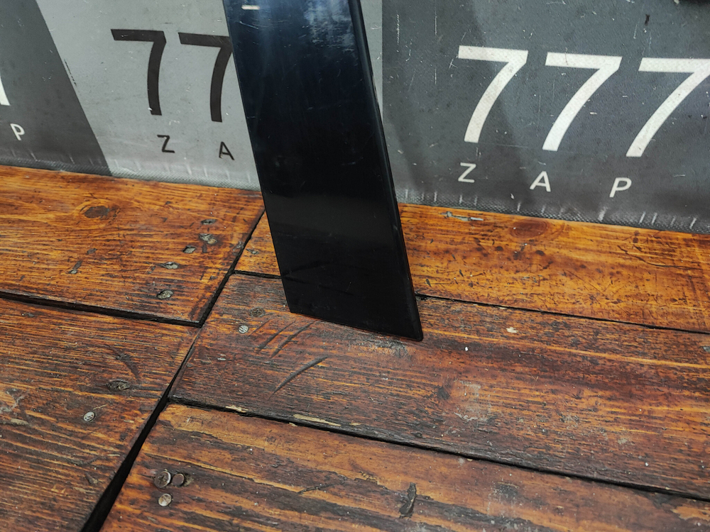 Накладка двери передней правой Omoda C5 22-нв Б/У Оригинал 551001316AA