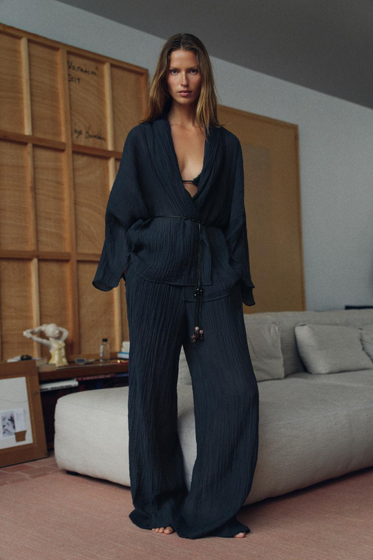 ZARA КУРТКА С РЕМНЕМ И ЖАТЫМ ЭФФЕКТОМ, МОРСКОЙ СИНИЙ