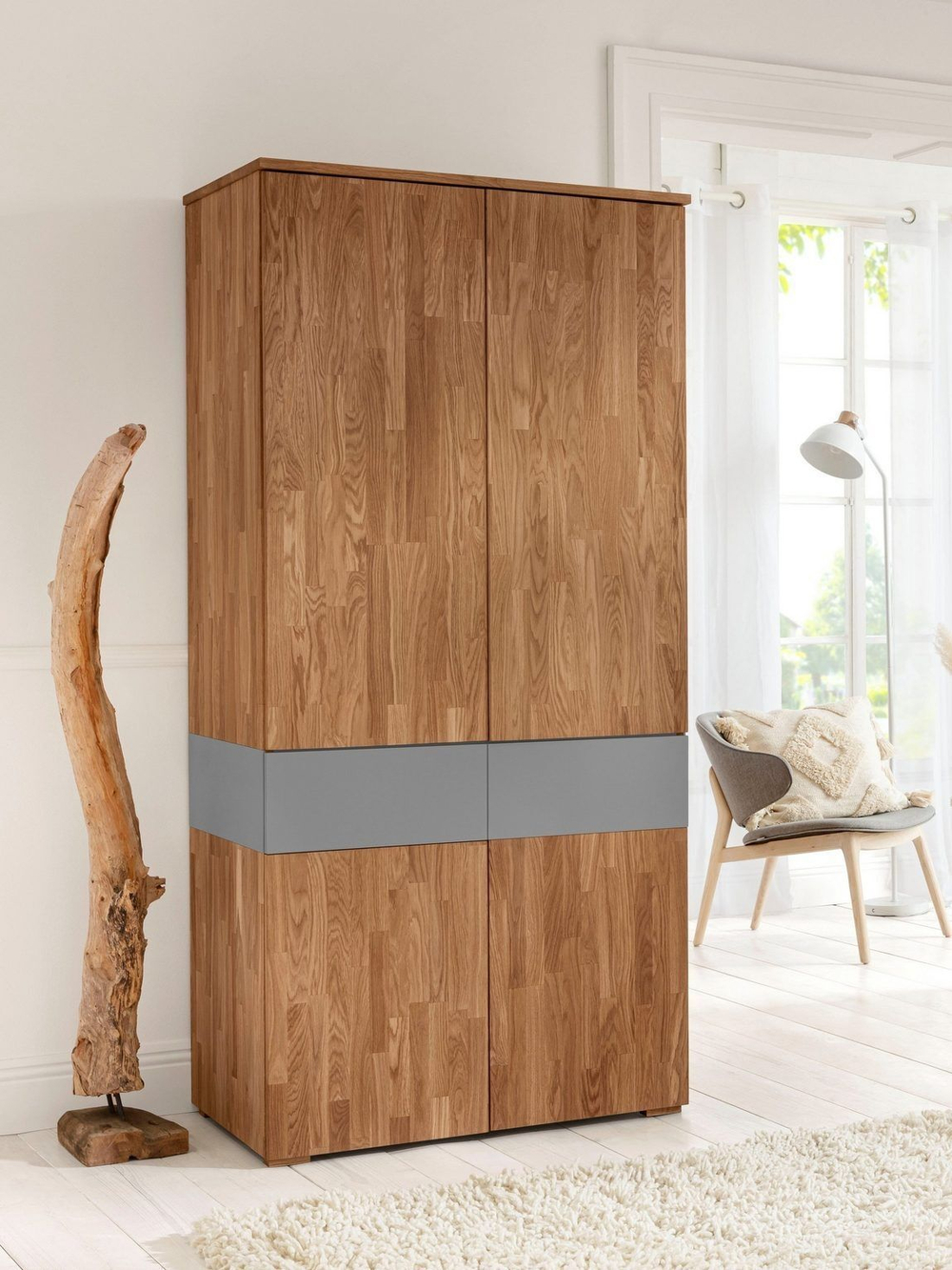 Шкаф распашной Кристиан из массива дуба