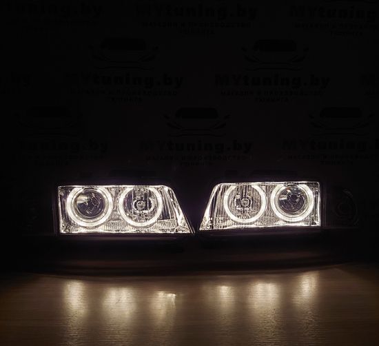 Передние фары Audi A4 B5 angel eyes chrome