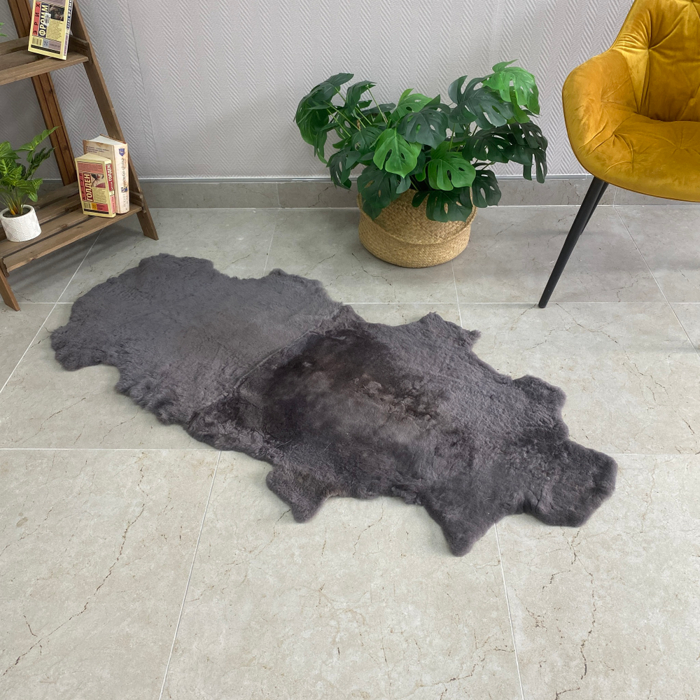 Шкура коврик меховой прикроватный овчина, 150х55 см. (из 2-х шт).