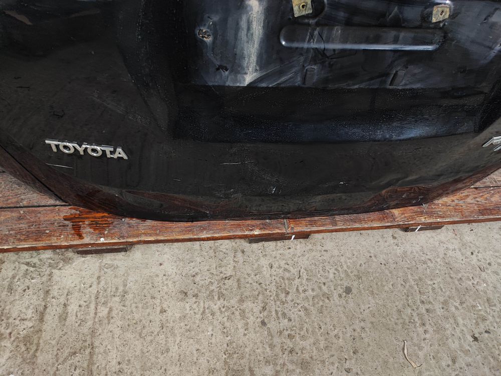 Крышка багажника Toyota RAV4 IV (XA40) 12-15 Б/У Оригинал 6700542460