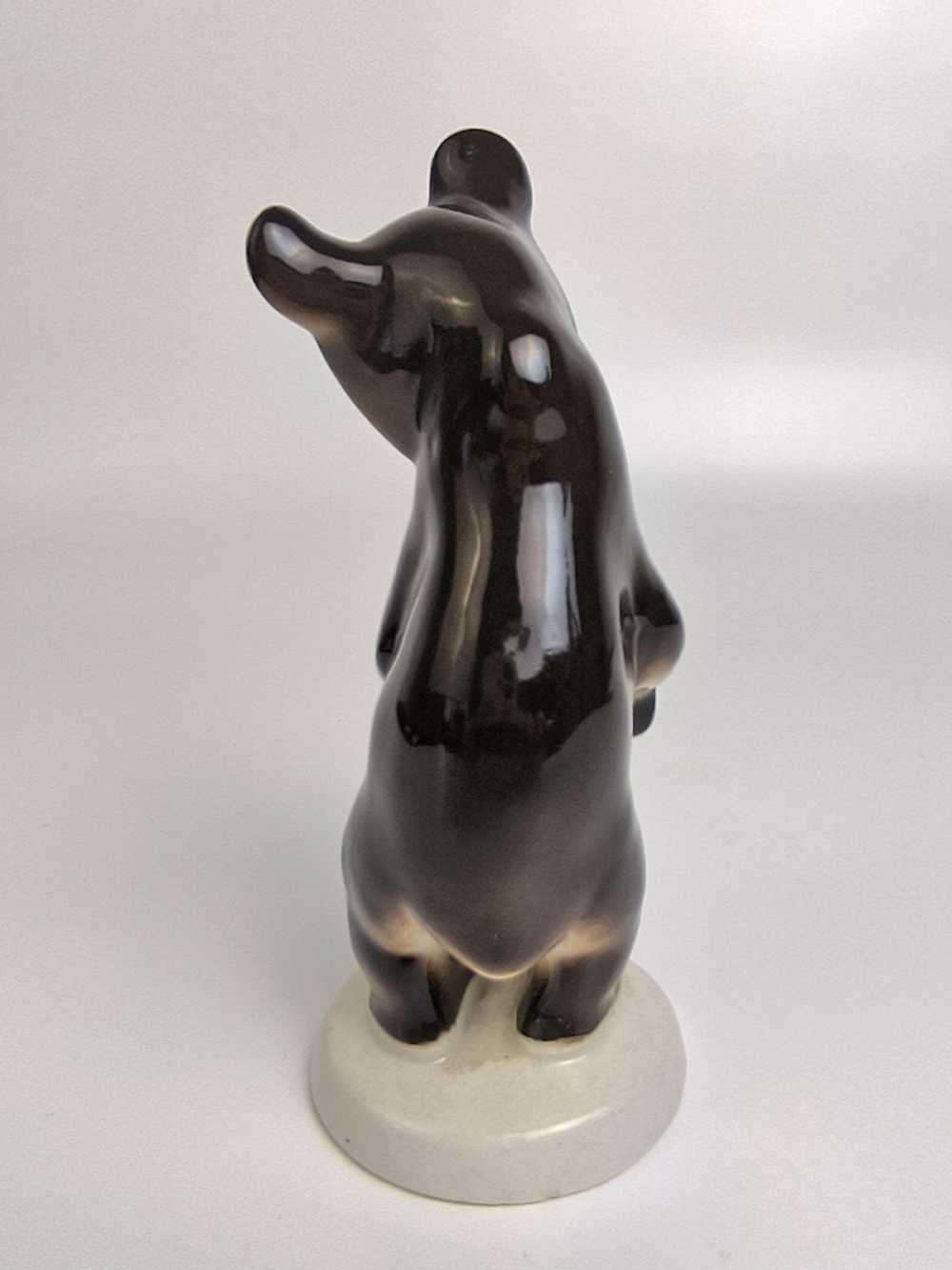 Фарфоровая статуэтка  "Медвежонок бурый стоящий" ЛФЗ