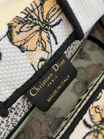 Christian Dior Mini Book Tote 21 cm