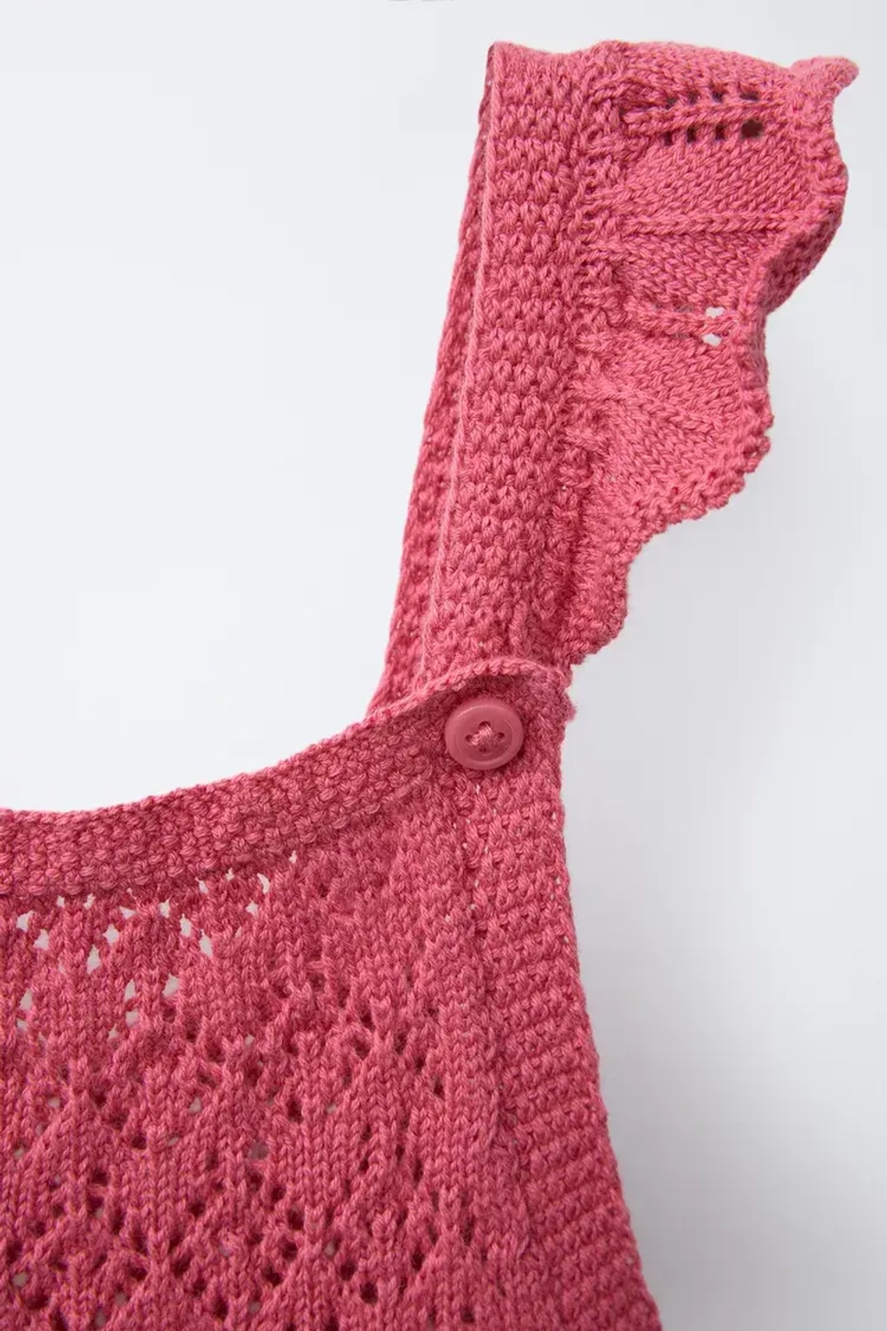 ZARA КОРОТКИЙ КОМБИНЕЗОН ИЗ АЖУРНОГО ТРИКОТАЖА, КЛУБНИЧНЫЙ