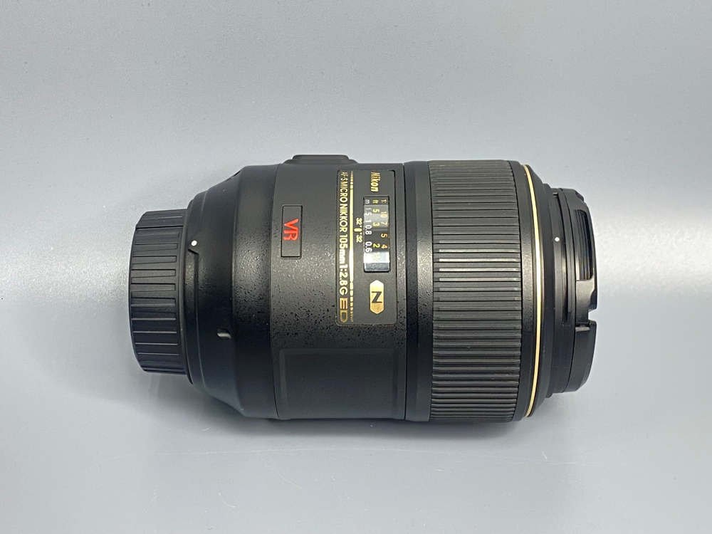 Nikon 105mm 2.8G IF-ED AF-S VR Micro-Nikkor