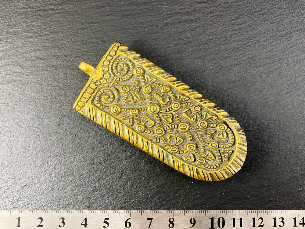 Фибула. Фибула (равноплечная, языковидная)