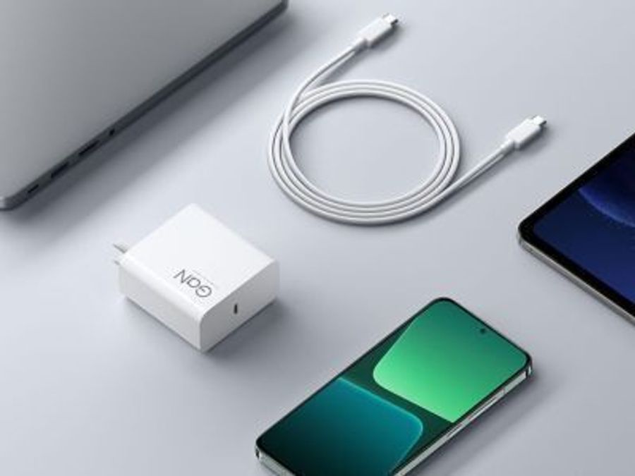Компактную 100-ваттную GaN-зарядку Xiaomi оценили в $28