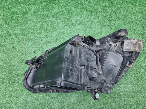 Фара правая Mercedes C w205 (2014-2018) LED