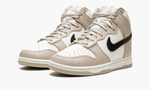 Dunk High WMNS "Fossil Stone"