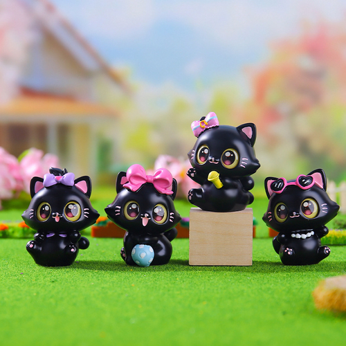 Коллекционные игрушки "Black Cat"