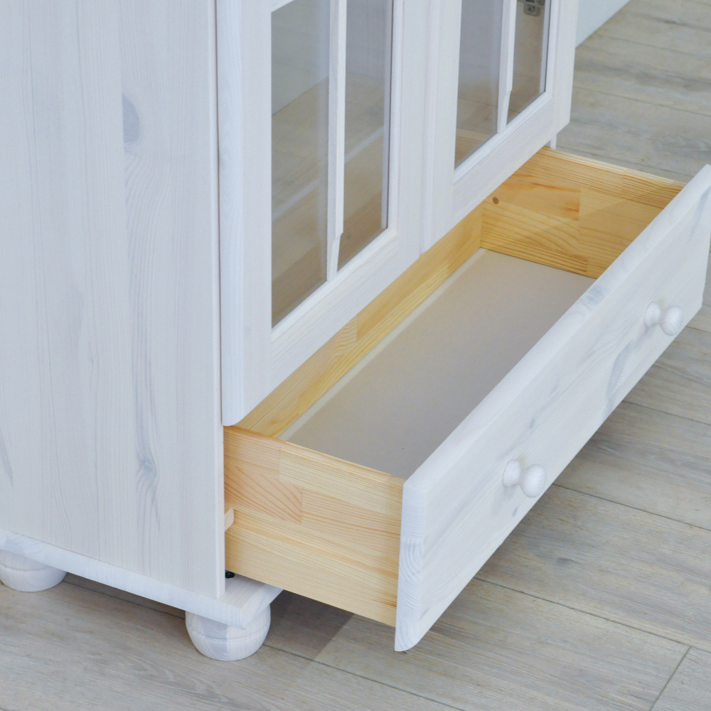 Шкаф витрина 2 двери 1 ящик Бритта из массива сосны, белый