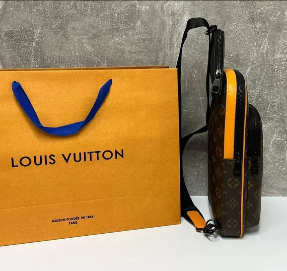 Сумка-слинг Louis Vuitton Avenue NM канва Monogram Macassar Orange