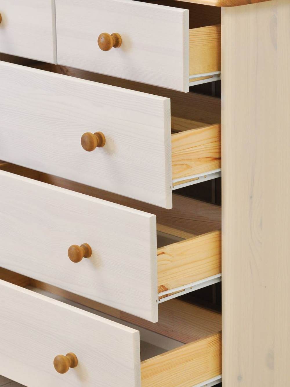 Комод деревянный Хаба для одежды, 5 ящиков, белый/антик, из массива сосны, 75х80х35 см