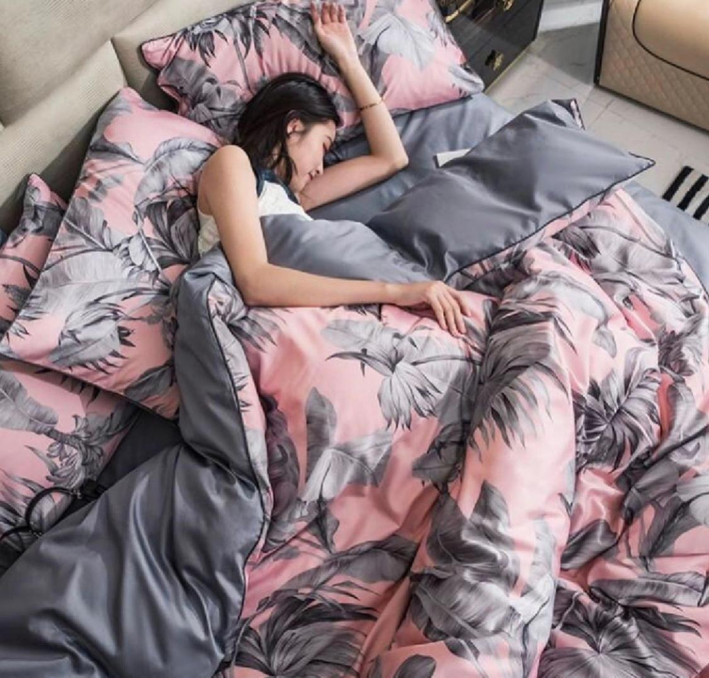 Постельное белье ЕВРО (двуспалка) Египедский Хлопок Лепестки розовом сером