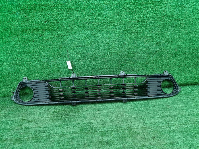 Решетка переднего бампера Kia Cerato 4 (2018-2022)