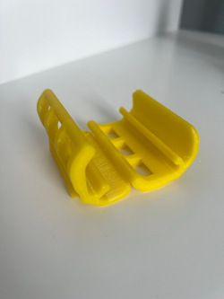 Защелка на боковые кофры 13,5л BRP Maverick R 715007372 желтый - 2 штуки