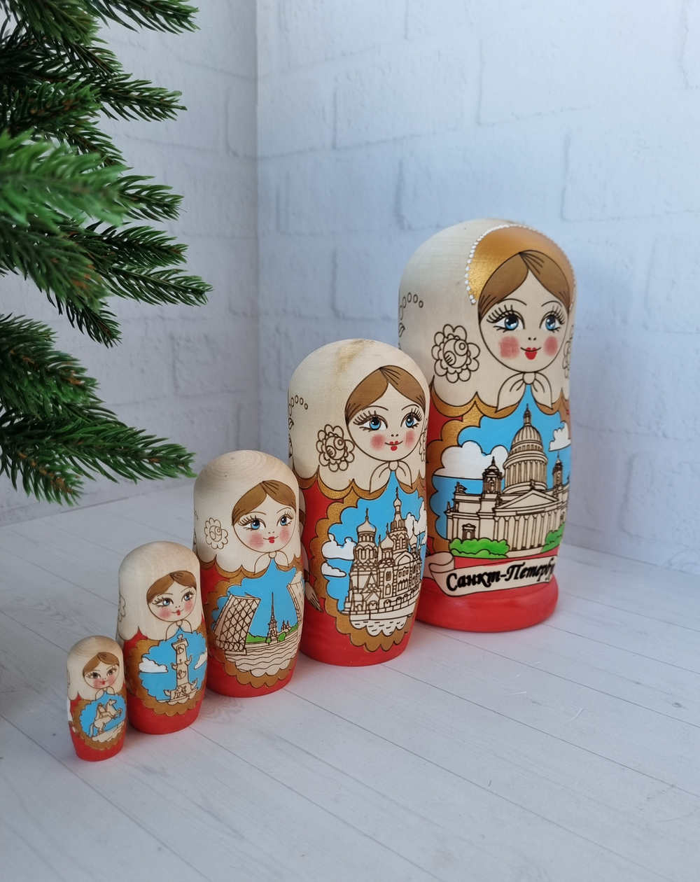 Матрешка Санкт-Петербург жжёнка 5 мест 18см