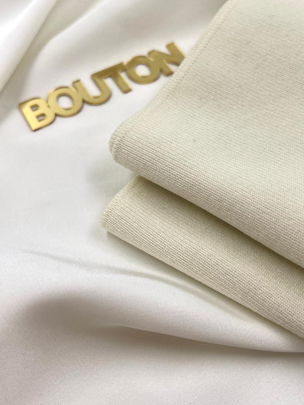 Подвяз трикотажный молочный (сливочный) 0,9 м, ширина 7 см