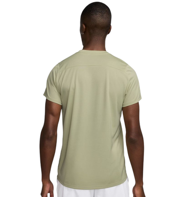 Мужская теннисная футболка Nike Court Victory - olive aura/white