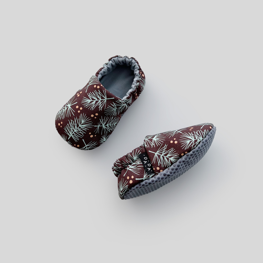 Комплект – футболка SQUARE, блумеры, моксы с противоскользящей подошвой и игрушка