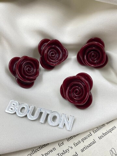 Пуговицы в форме розы бордовые