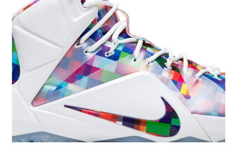 Кроссовки Nike Lebron 12 Ext Prism