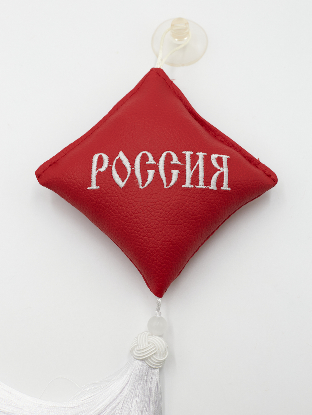 Ромб объемный на присоске РОССИЯ (экокожа, красный, белая вышивка, кисть)
