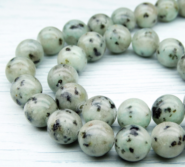 ПК088НН10 Бусины из природного камня Киви, размер: 10 мм, 3 шт.