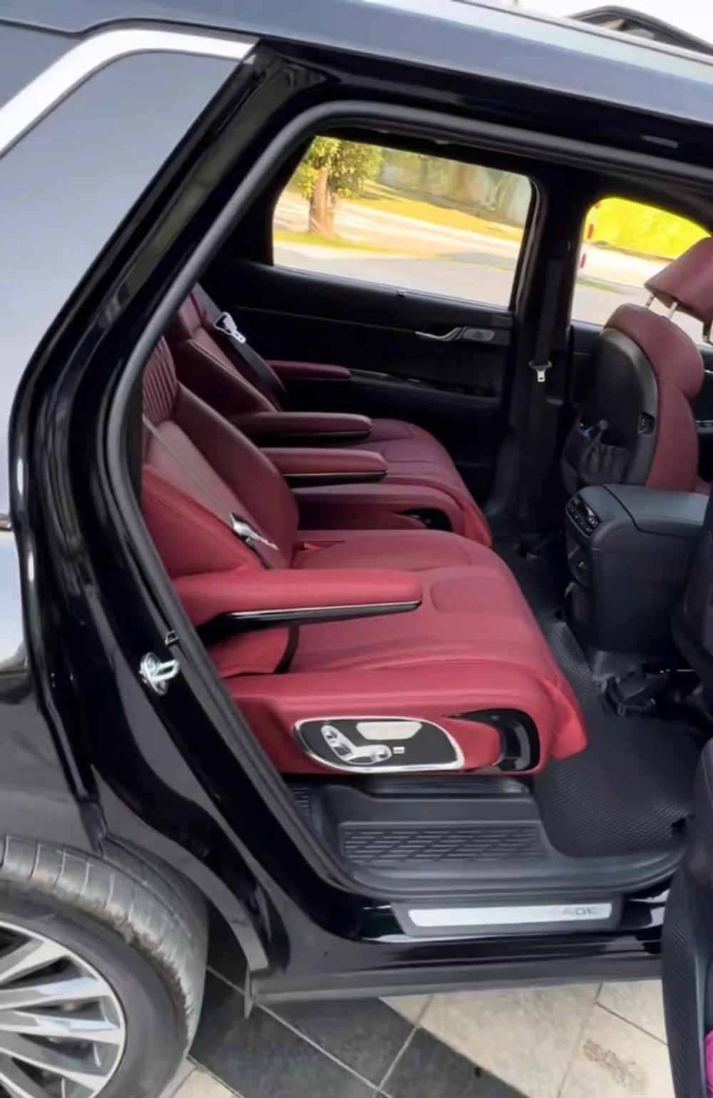 Сиденья капитанские кресла задние для Hyundai Palisade 2023+ Палисад кожаные сиденья сиденье кресла