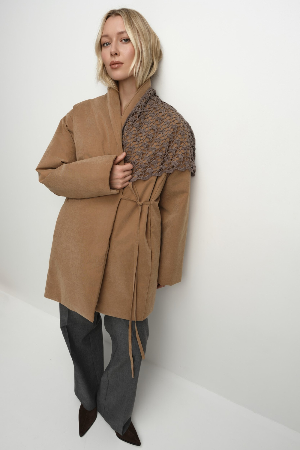 Куртка с шалевым воротником укороченная