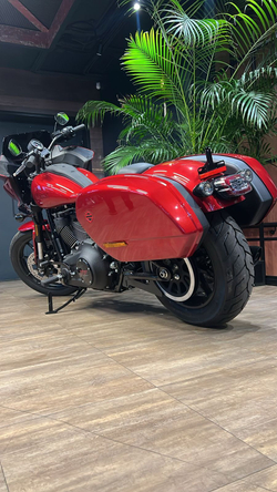 Harley-Davidson Low Rider ST Brilliant Red, 2025