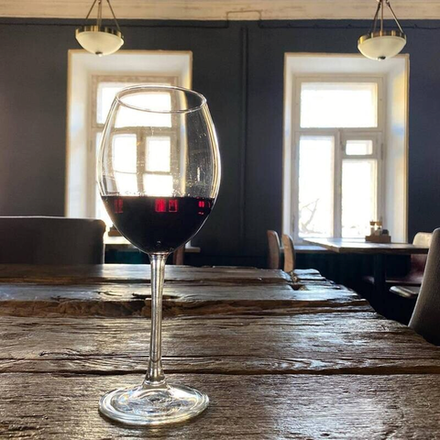 столы для ресторанов и баров