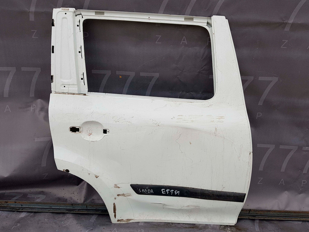 Skoda Yeti дверь Задняя правая Б/У Оригинал 5L0833312