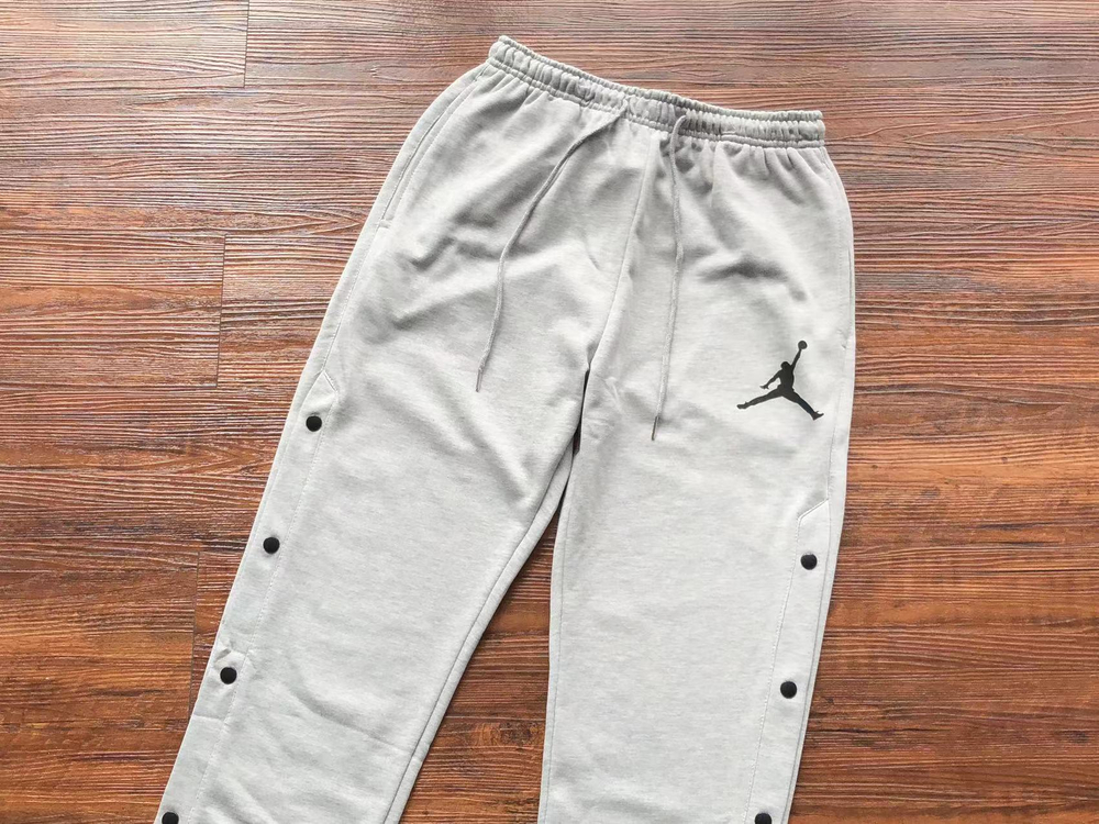 Белые спортивные штаны Air Jordan