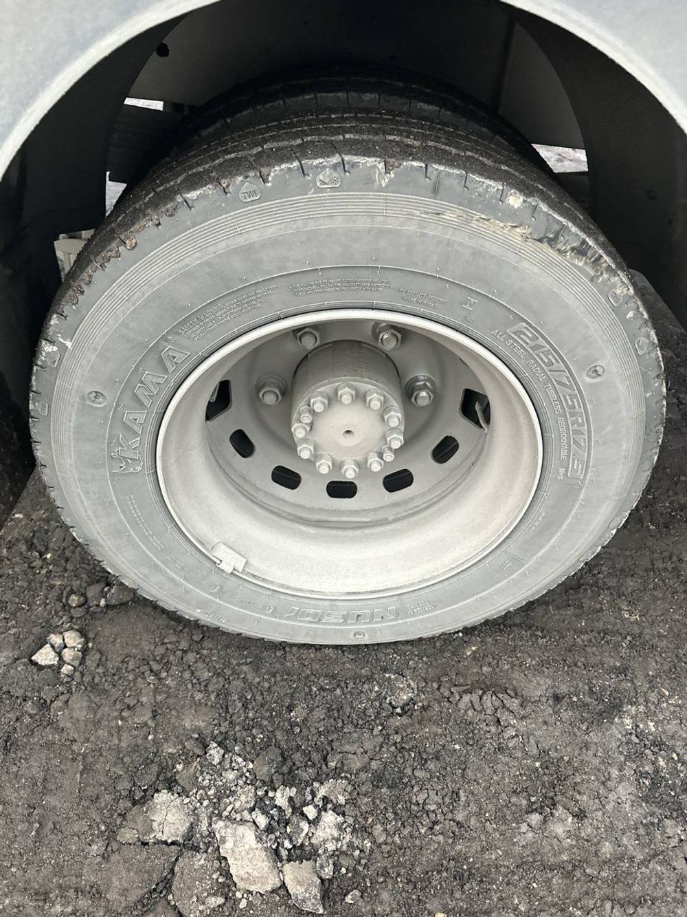 GAZ Valdai 8 Изотермический/рефрижератор с гидробортом 3010FA (Дизельный, 2,5 л, 150 л.с. МТ)