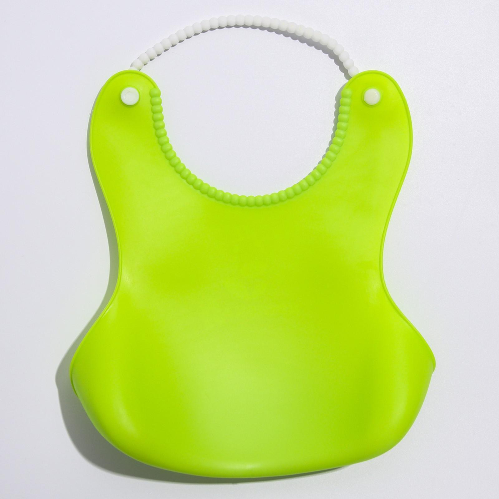 Нагрудник с карманом, силиконовый, цвет зелёный 2357271