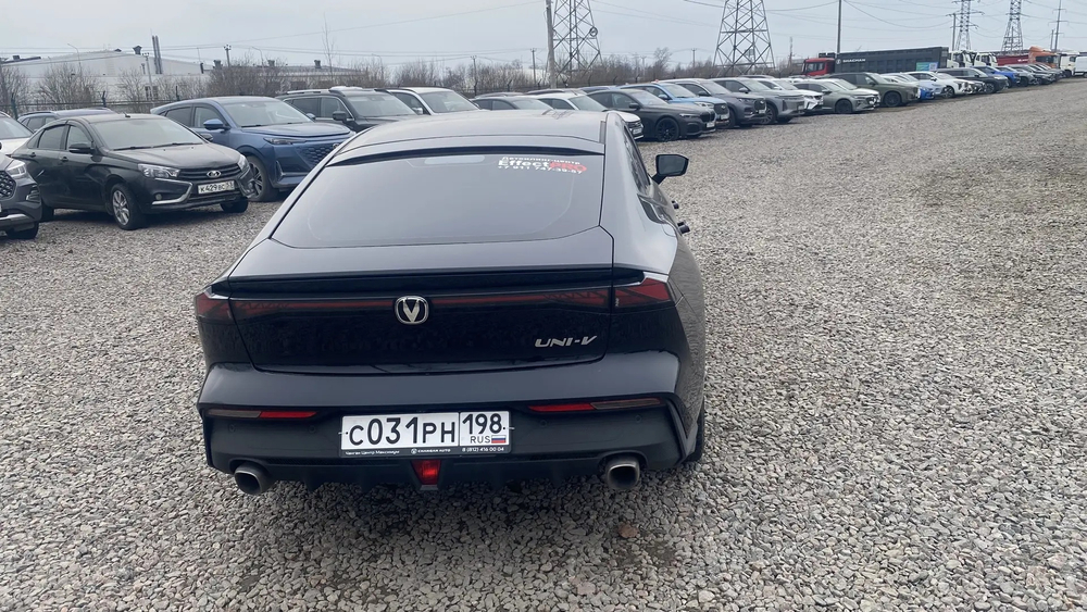 Changan UNI-V 1.5 AT DLX