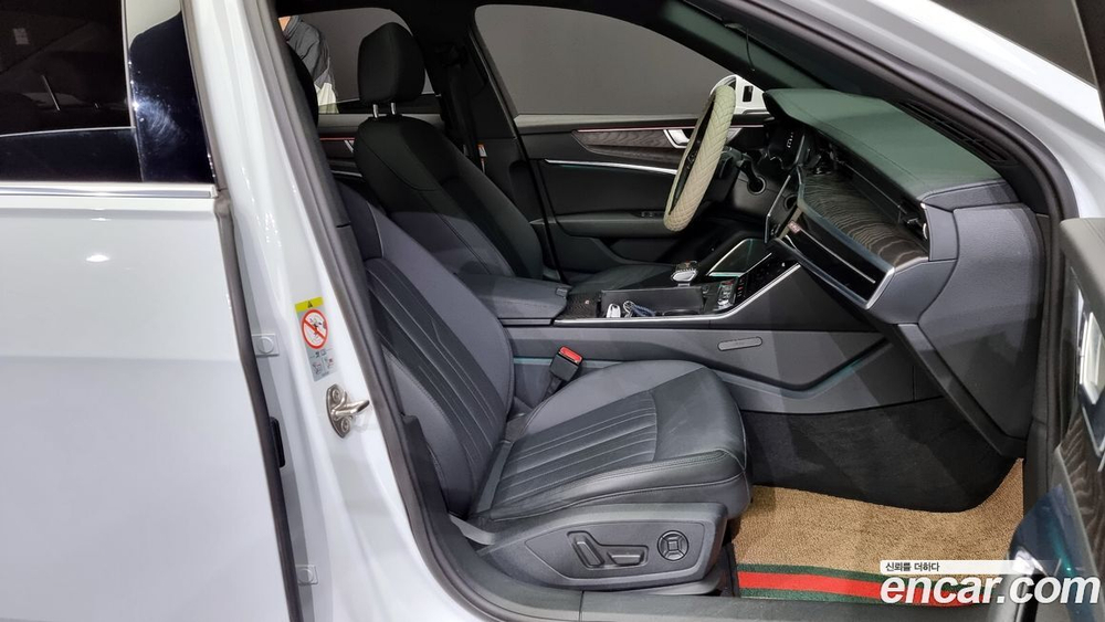 Audi A6 (C8) 40 TDI Quattro Premium (03.2021)
